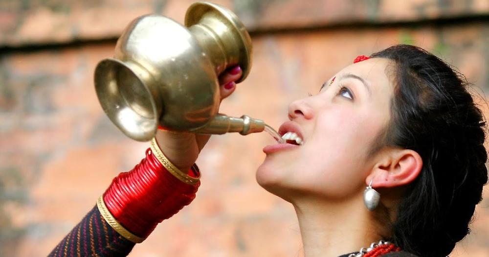 खाना खानु अघि र पछि कति बेला खाने पानी ?