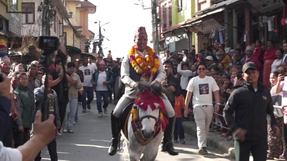 पाटनको एकल घोडेजात्राः ‘जहाँ एक दिनका लागि सामान्य नागरिक ‘राजा’ बन्छन्’