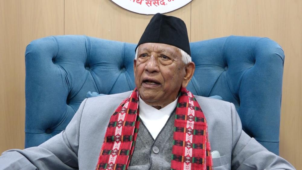 प्रतिनिधि सभाका ज्येष्ठ सदस्य अर्जुननरसिंह केसीद्वारा पदभार ग्रहण