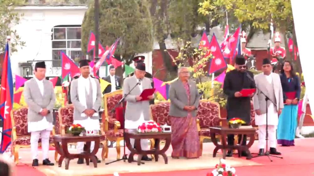 प्रधानमन्त्री शाहद्वारा पद तथा गोपनियताको शपथग्रहण