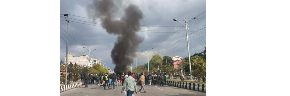 ओली पक्राउ विरोधमा एमालेको देशभर प्रदर्शन, एक घाइते हुँदा चारको गिरफ्तारी