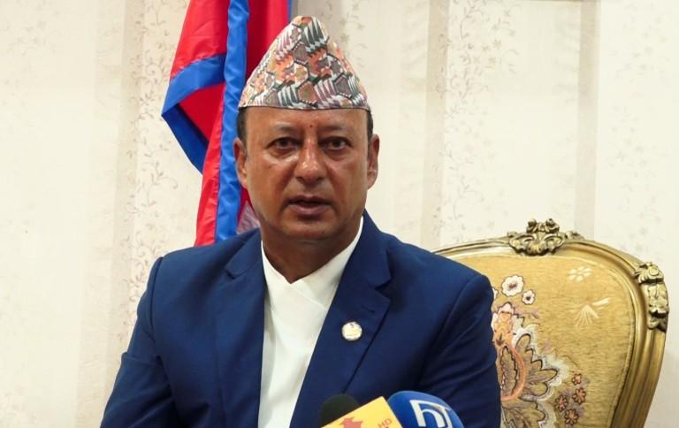 पूर्वमन्त्री दीपक खड्का स्वास्थ्यमा समस्या देखिएपछि अस्पताल भर्ना