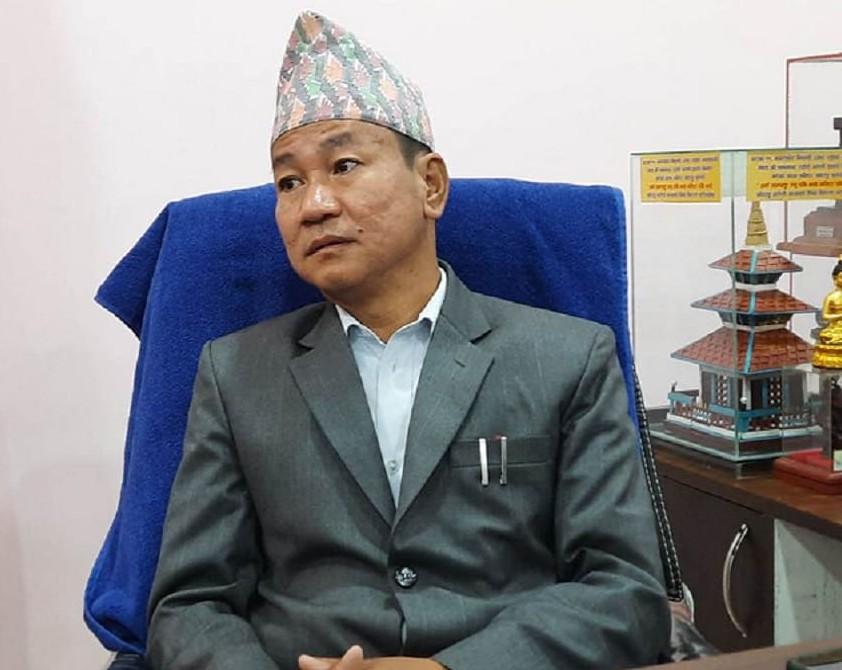 प्रधानमन्त्रीलाई हर्क साम्पाङको जवाफ: कोठे बैठकमा आउँदैनौँ, सदन बोलाउनू