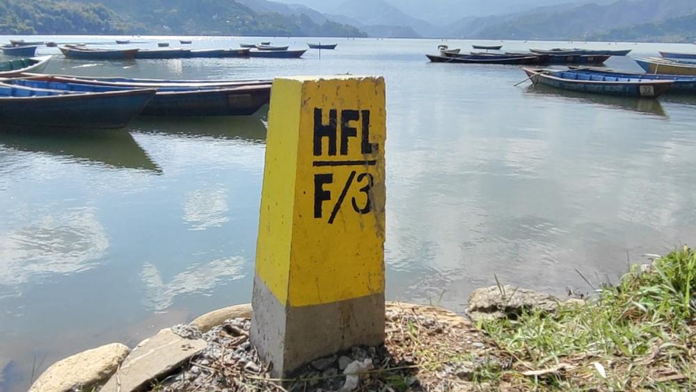 फेवातालको ६५ मिटर मापदण्ड कार्यान्वयन: खाली गरिँदै सरकारी संरचना