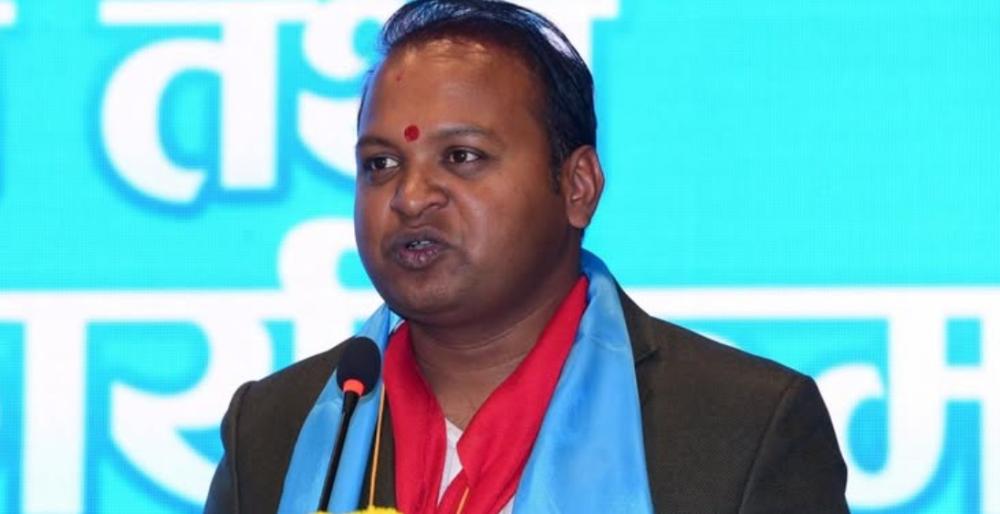 रास्वपाको सिफारिसमा प्रधानमन्त्रीले गरे श्रममन्त्री साहलाई बर्खास्त
