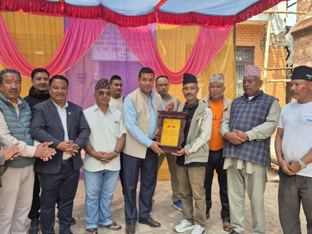 जिब्रो छेड्ने सुजनलाई बागमती प्रदेश सरकारले दियो २ लाख नगद  सहयोग