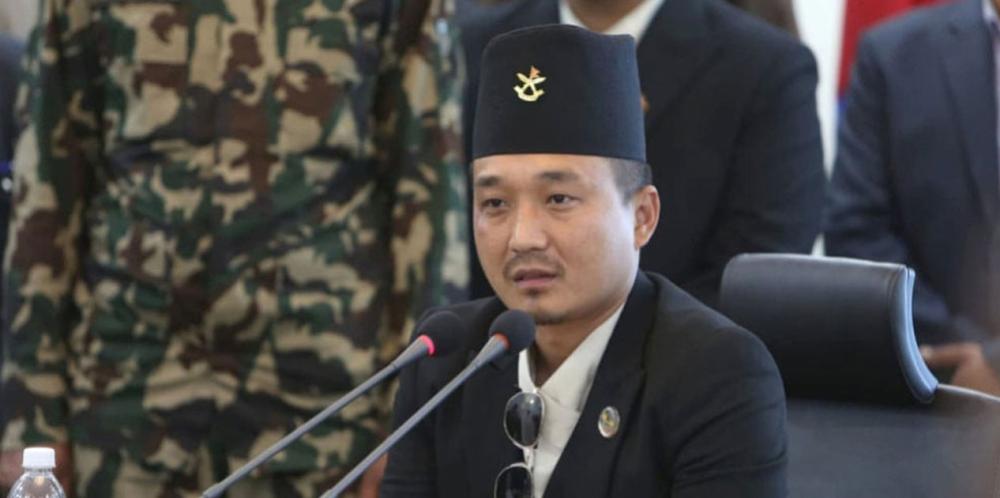 नैतिकताको आधारमा पद त्यागेको घोषणा गर्दै गृहमन्त्री सुदन गुरुङले दिए राजीनामा