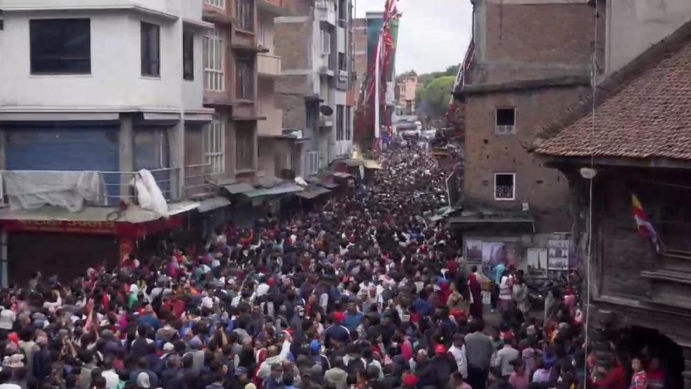 रातो मत्स्येन्द्रनाथको रथ महिलाहरूद्वारा तानियो, लगनखेलबाट चारदोबाटो पुर्याइयो