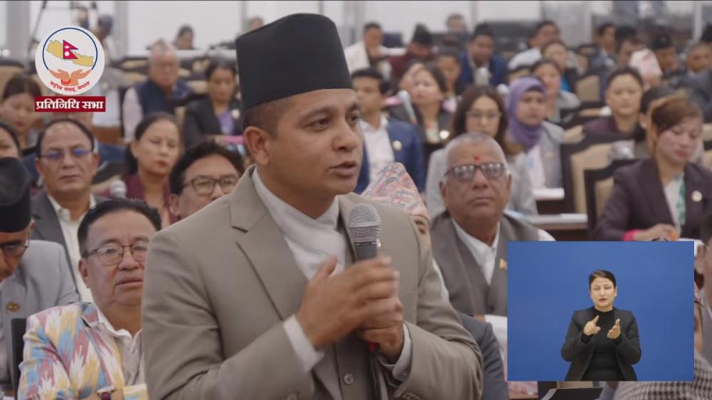एमालेको प्रधानमन्त्रीलाई प्रश्नः लोकतन्त्र छाडेर बालेनतन्त्रको विकास गर्न खोज्नुभएको हो ?