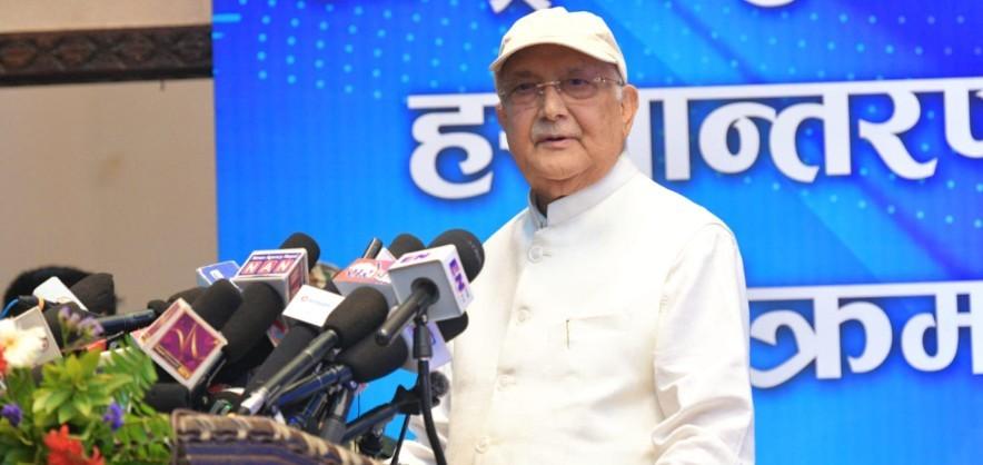लोकतान्त्रिक शक्तिहरुलाई मिल्न नदिनको लागि नेपाली काँग्रेस फुटाइयो, अब एमालेमा हात हाल्न खोजिँदैछः ओली