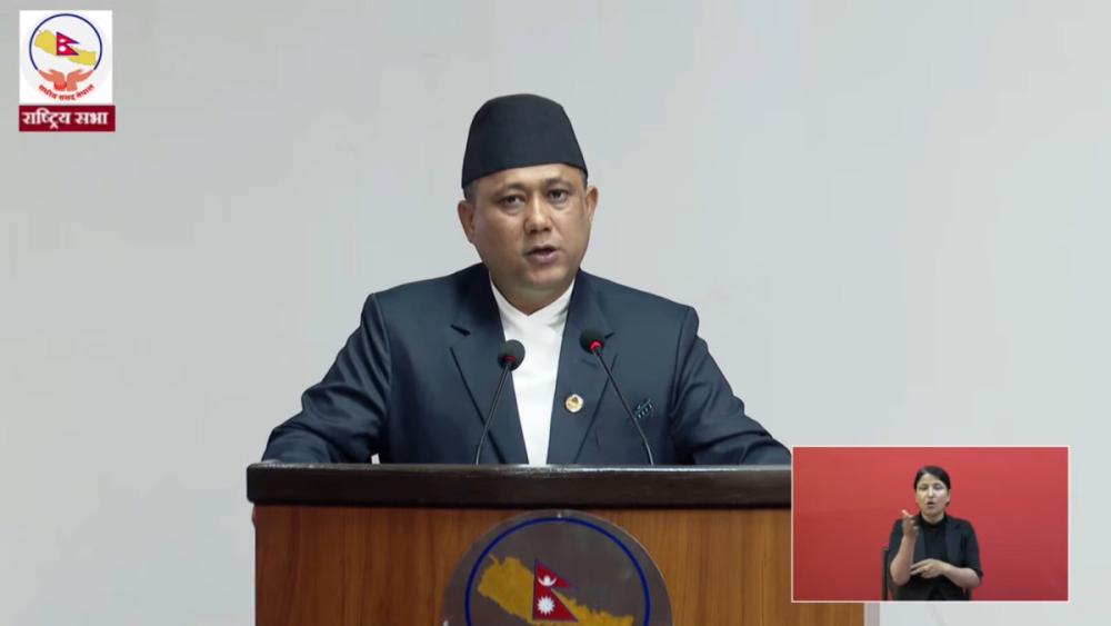 राहदानी वितरणमा नयाँ प्रणाली लागू हुँदैः आगामी सातादेखि नयाँ कम्पनीले पासपोर्ट छाप्ने