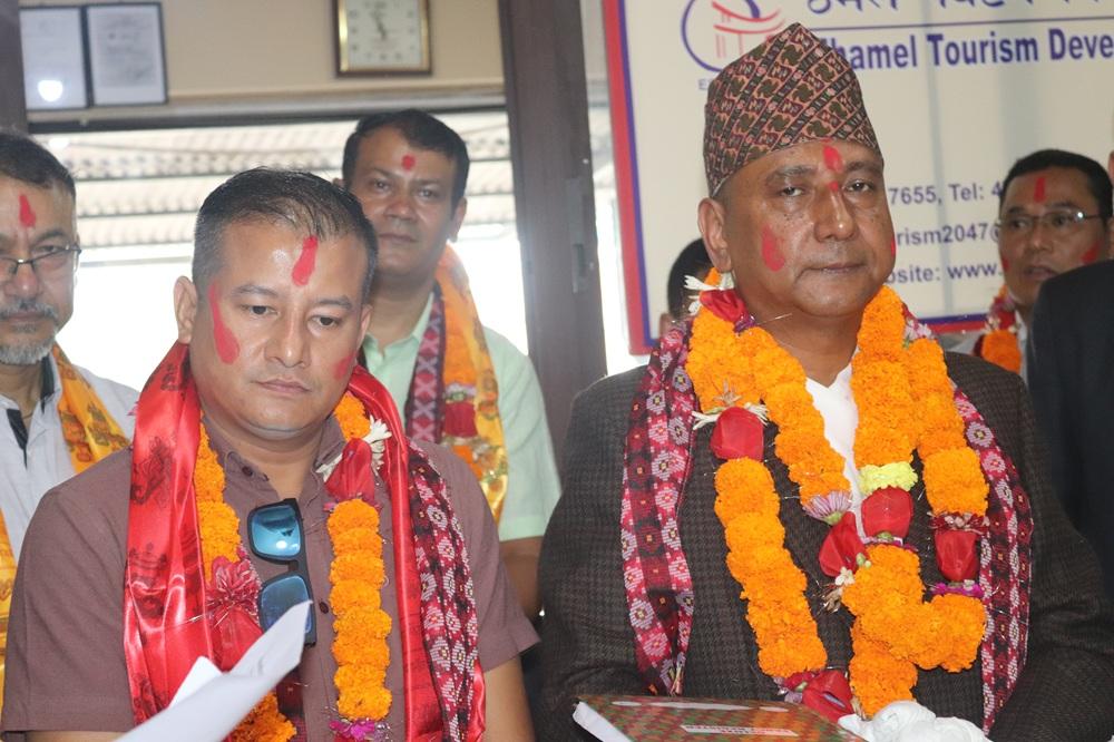ठमेल पर्यटन विकास परिषद्को नवनिर्वाचित कार्यसमितिद्धारा पदभार ग्रहण