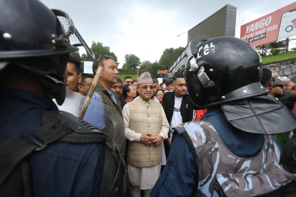 स्वदेश फर्किए देउवा, स्वागतका लागि विमानस्थल पुगे काँग्रेस नेता