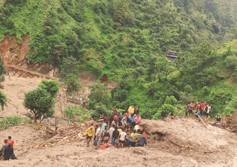 पहिरोले घर पुरिँदा बागलुङमा आमा र तीन छोरासहित चार जनाको मृत्यु